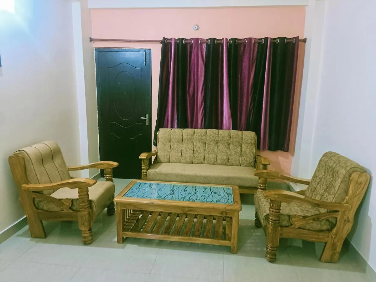 Pretty Garden View Apartment 3Bhk Furnished Flat Near Kashi Vishwanath Temple Varanasi