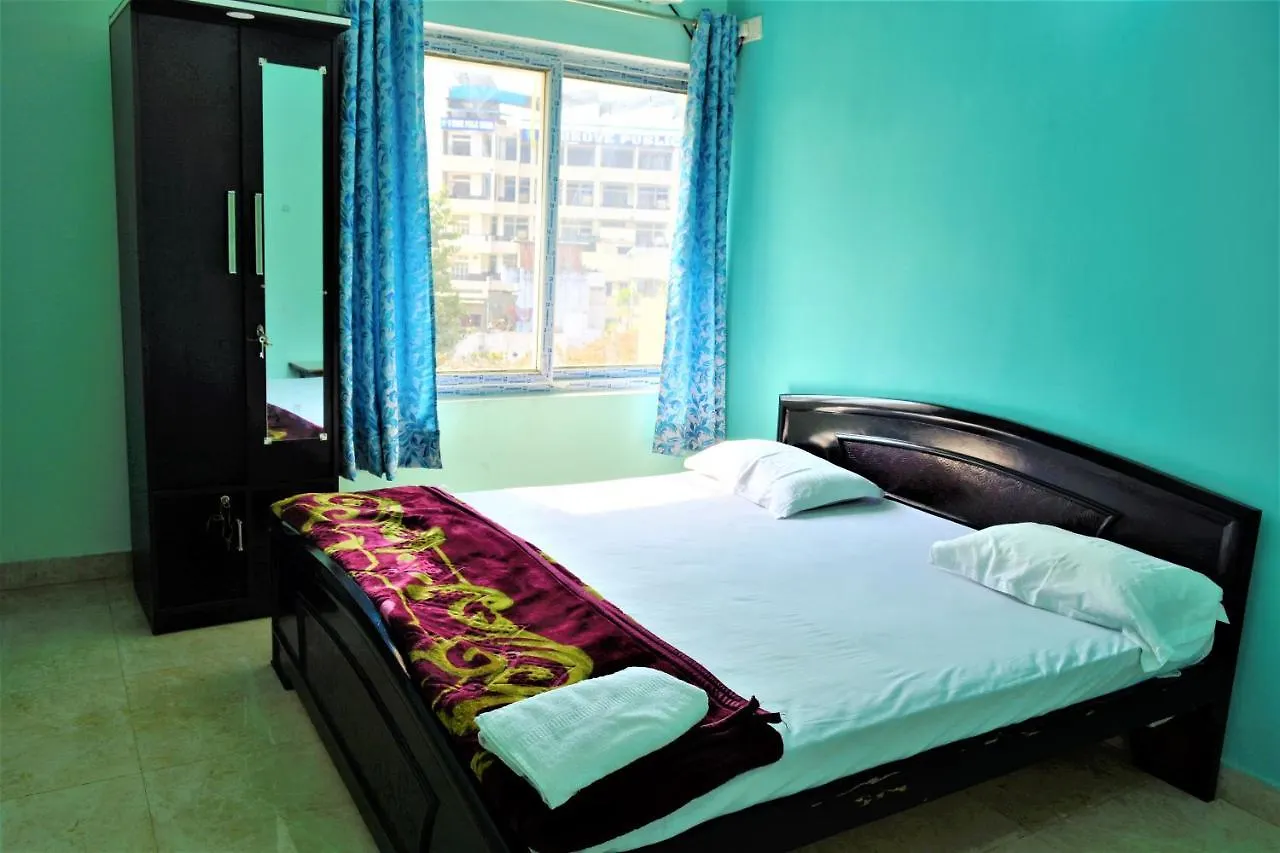 Pretty Garden View Apartment 3Bhk Furnished Flat Near Kashi Vishwanath Temple Varanasi