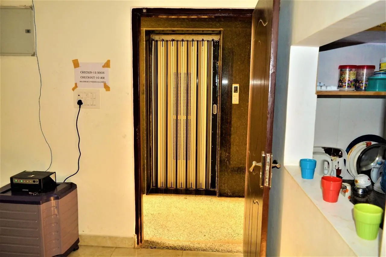 Pretty Garden View Apartment 3Bhk Furnished Flat Near Kashi Vishwanath Temple Varanasi India